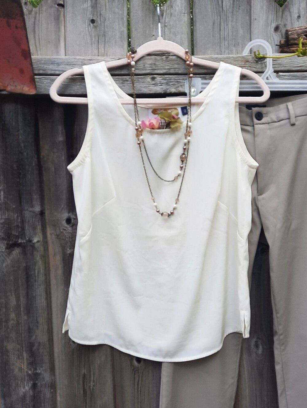🍁 TILLEY SILK Cream Microfibre Sleeveless Blouse, Gently Fitted, Scoop Neck